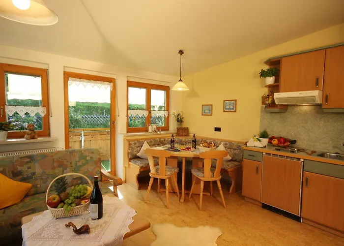 Gaestehaus Bachtl 3*